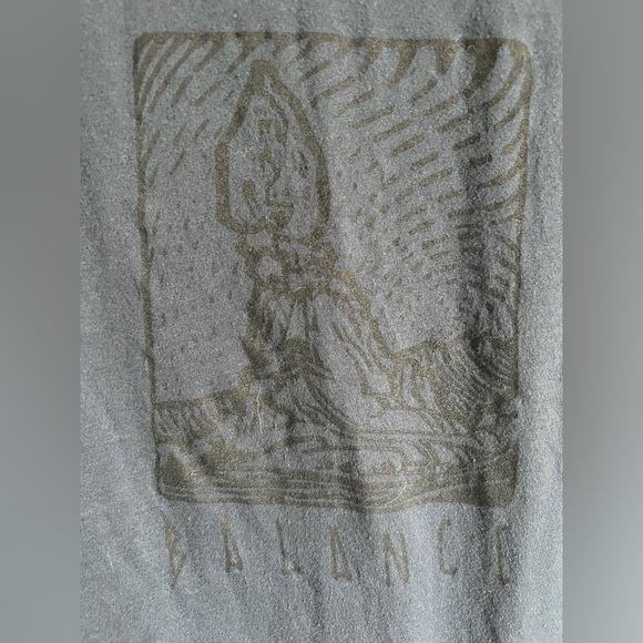 Moab arts balance tshirt top size med/lrg - Picture 3 of 3
